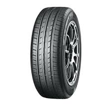 لاستیک یوکوهاما 195 65R15 گل ES32تاریخ2025