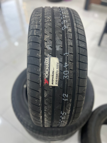 لاستیک یوکوهاما 235/55R18 گل V61 تاریخ 2025